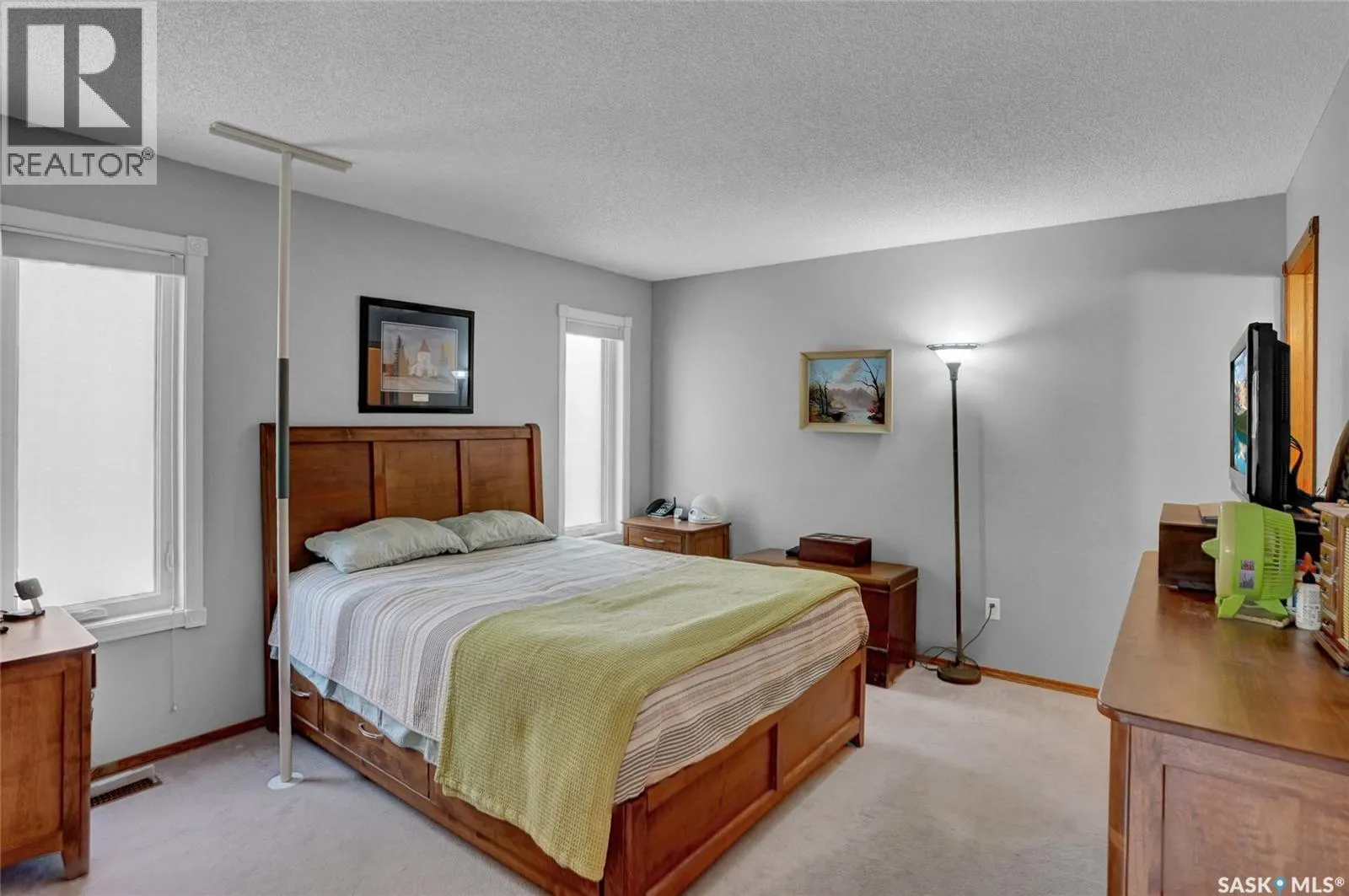 3556 Almond GROVE