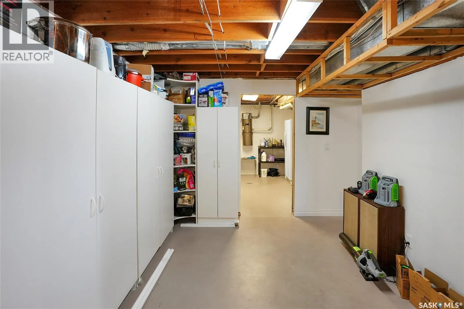 3556 Almond GROVE