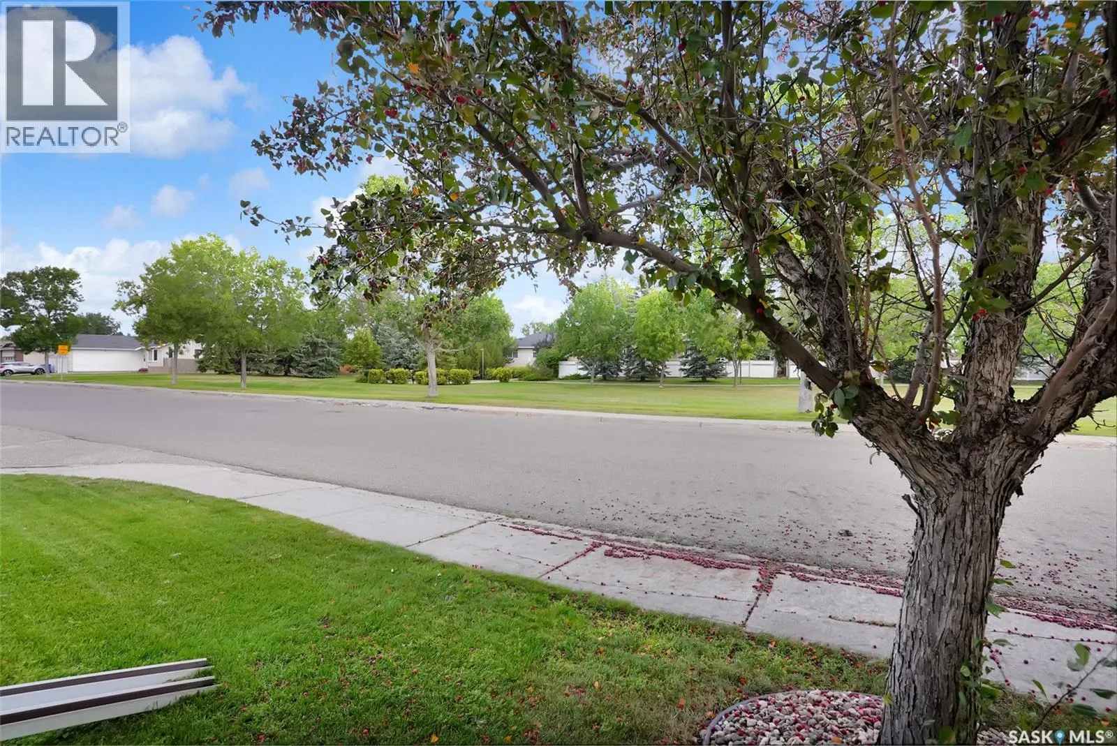 3556 Almond GROVE