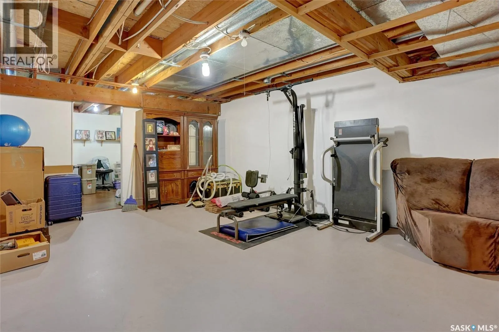 3556 Almond GROVE