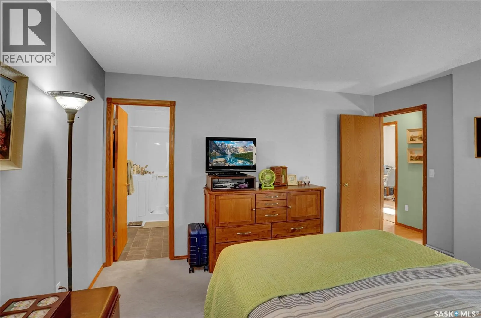 3556 Almond GROVE