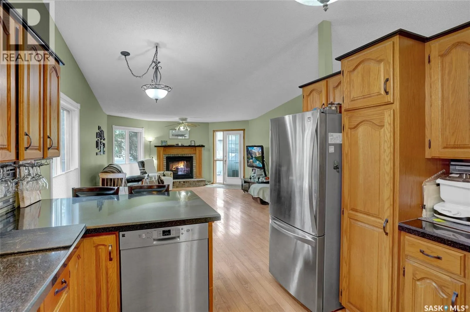 3556 Almond GROVE