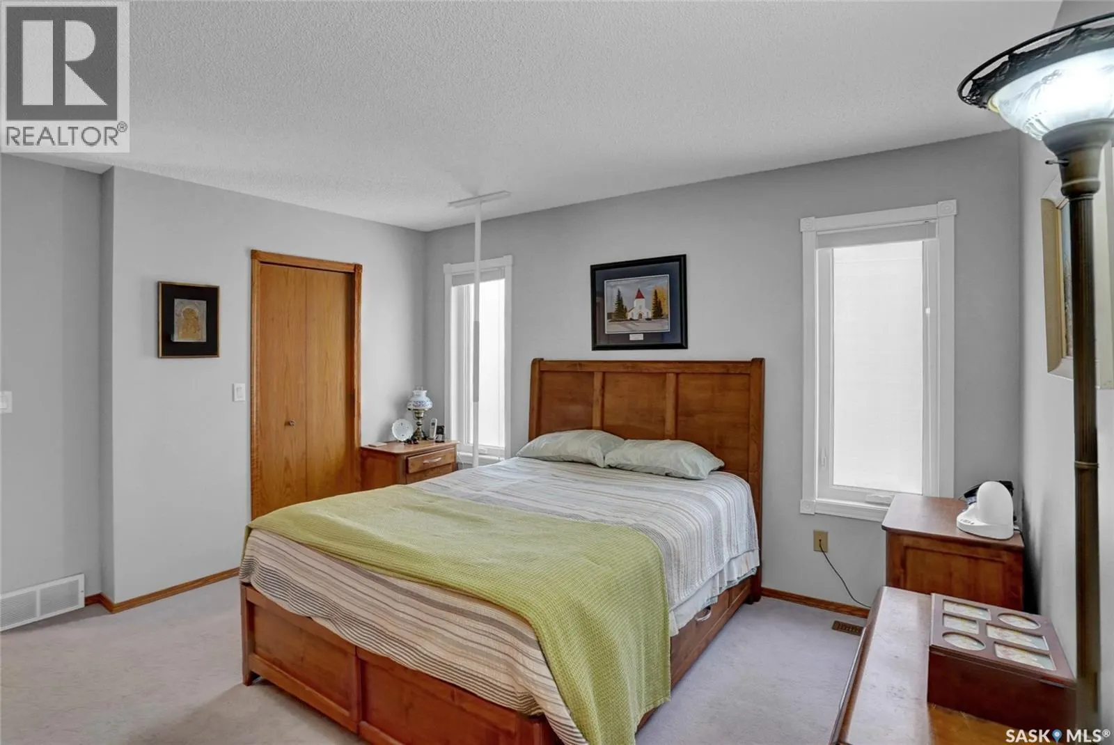 3556 Almond GROVE