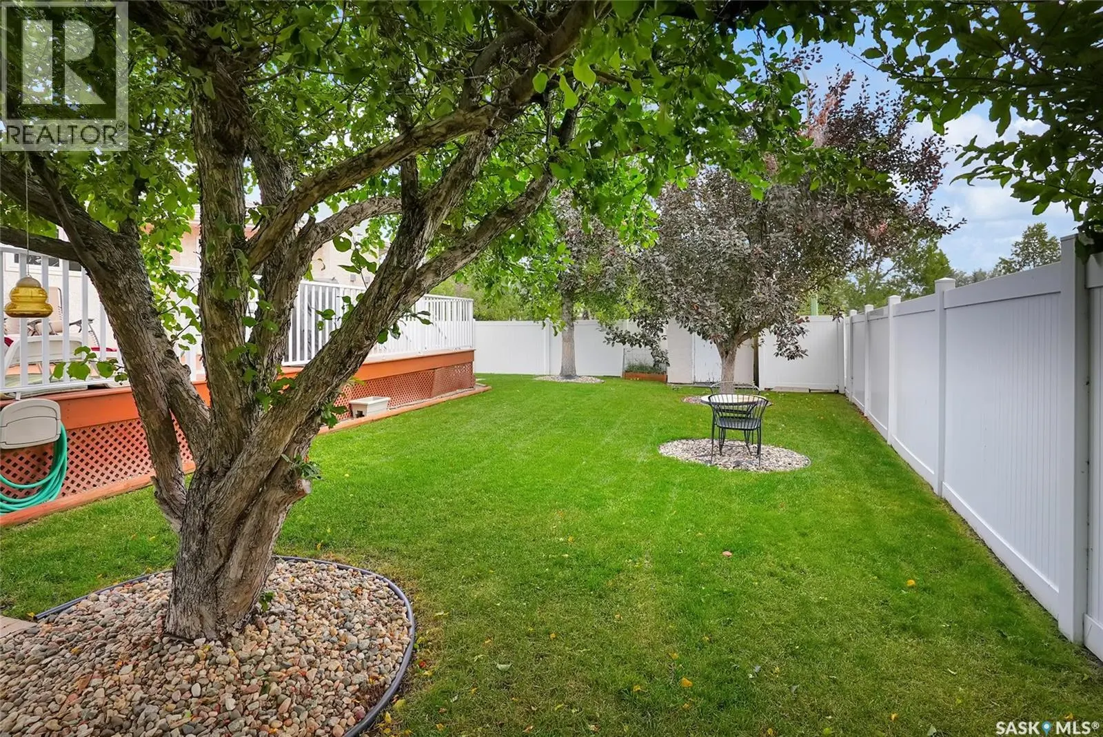 3556 Almond GROVE