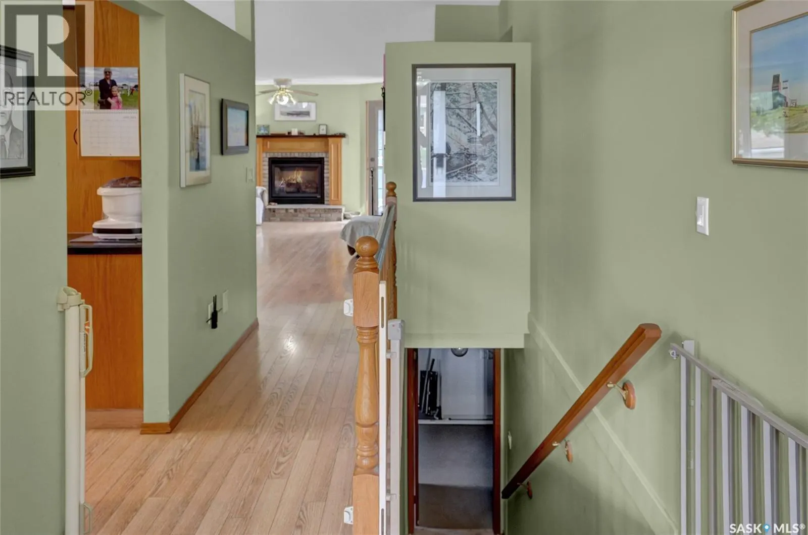 3556 Almond GROVE