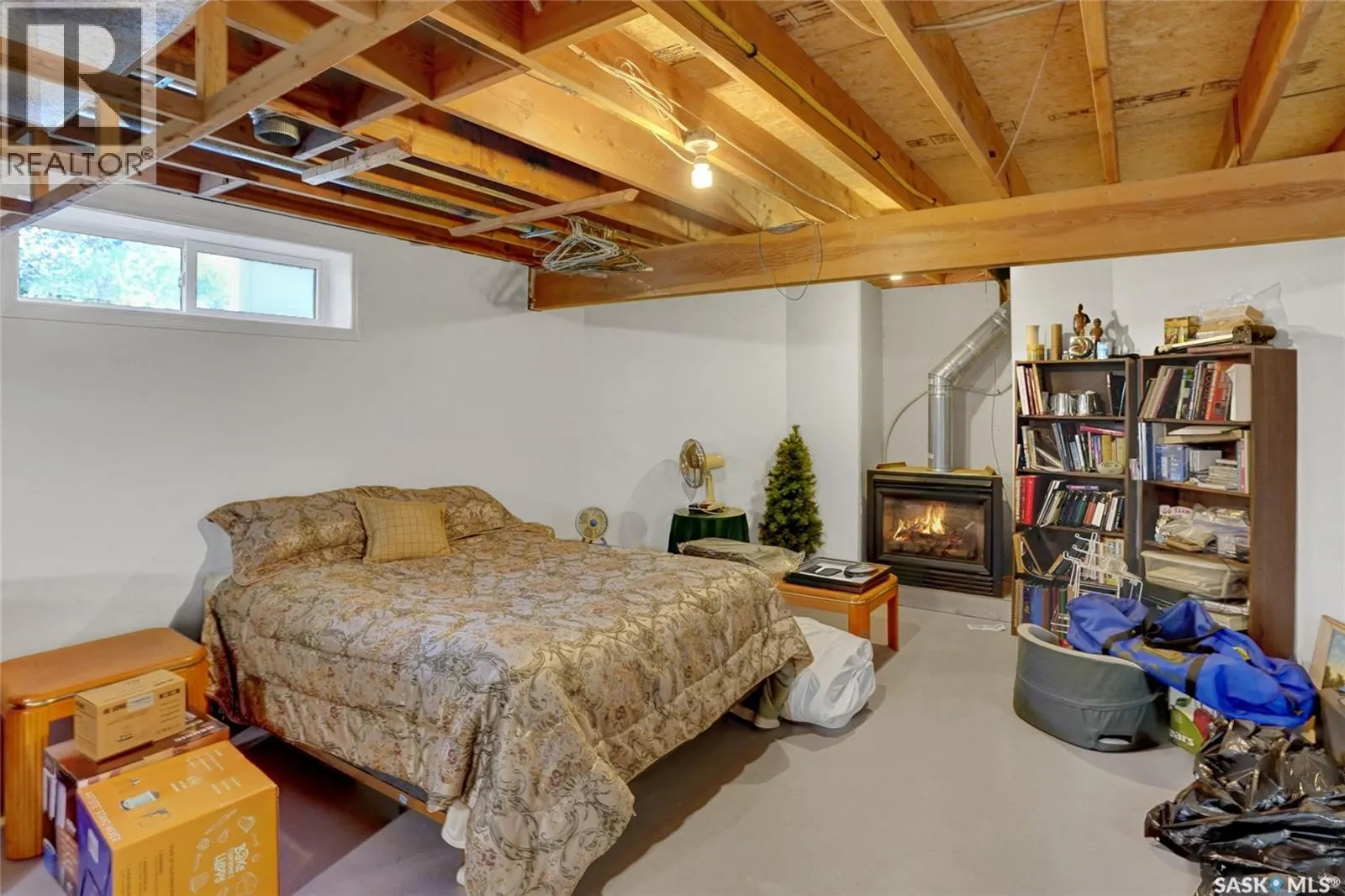 3556 Almond GROVE