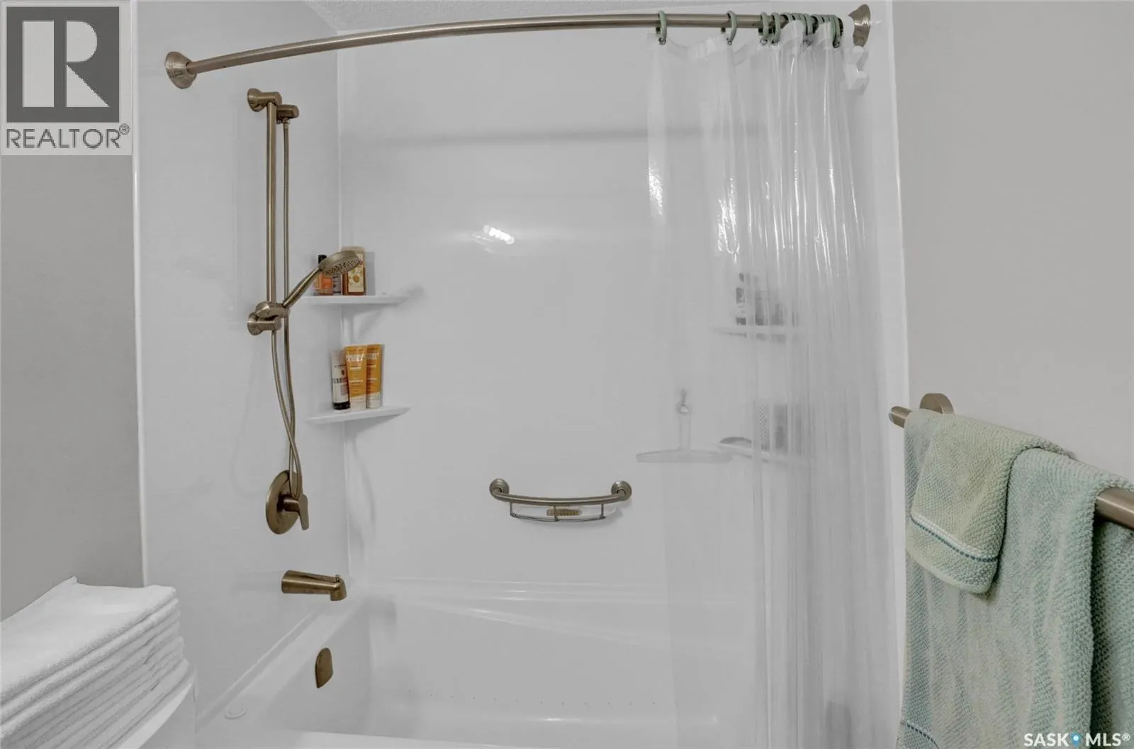 3556 Almond GROVE
