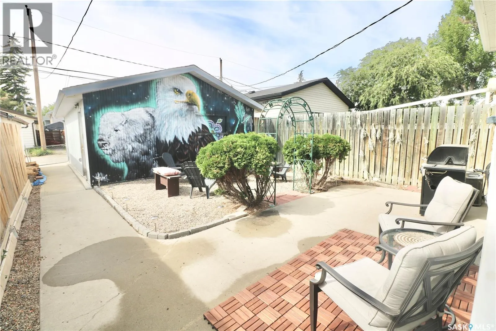 2110 Elliott STREET