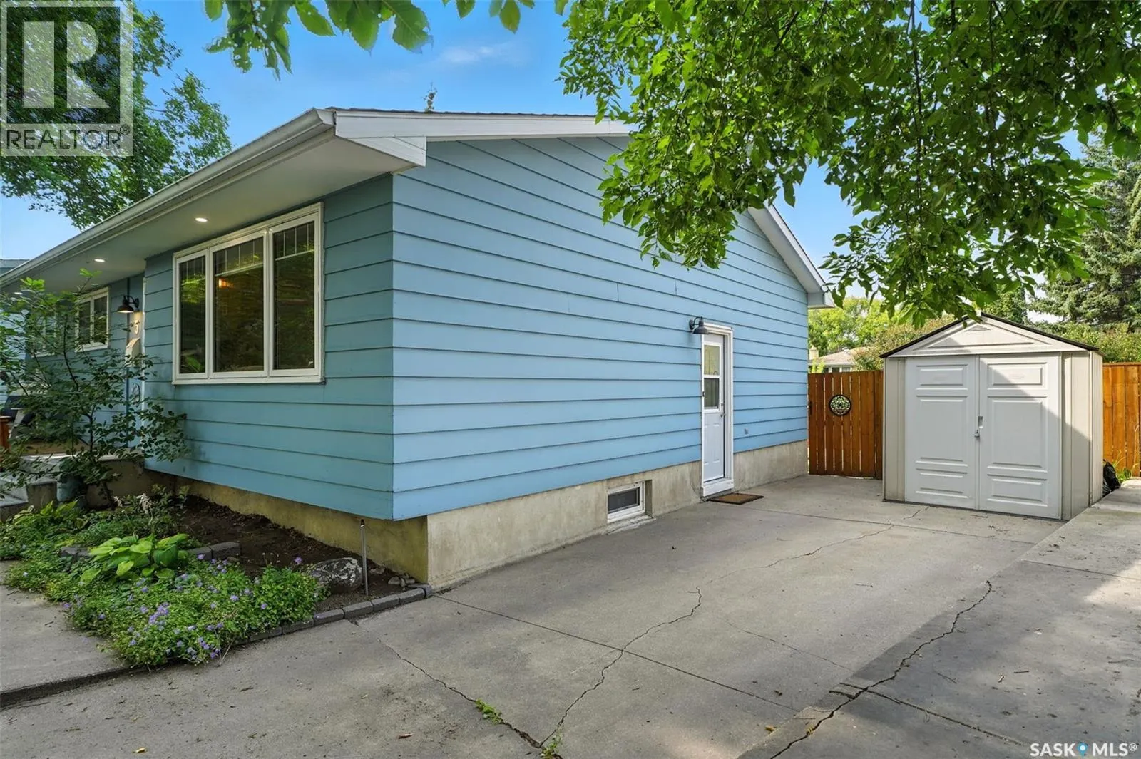 5 Potter CRESCENT