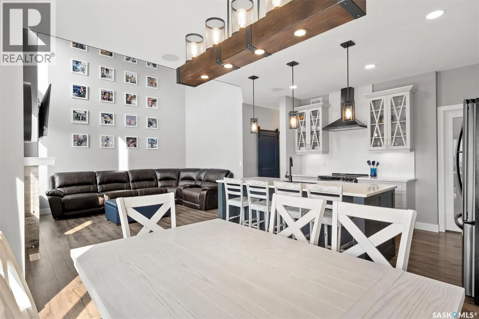 858 Childers RISE