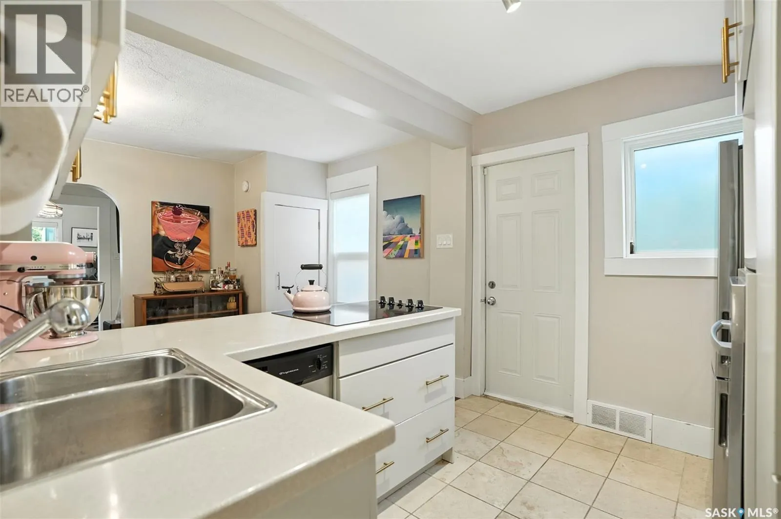 303 29th STREET W