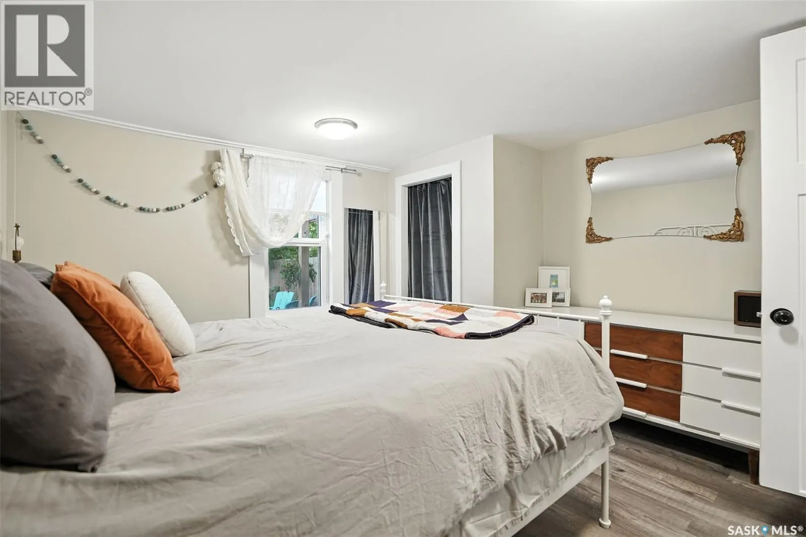 303 29th STREET W