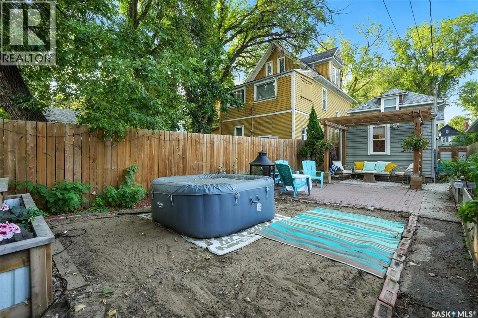 303 29th STREET W