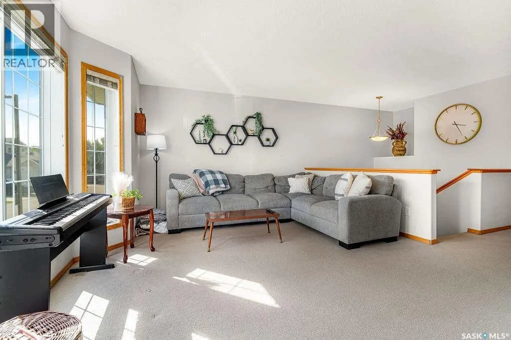 306 Mount Royal PLACE