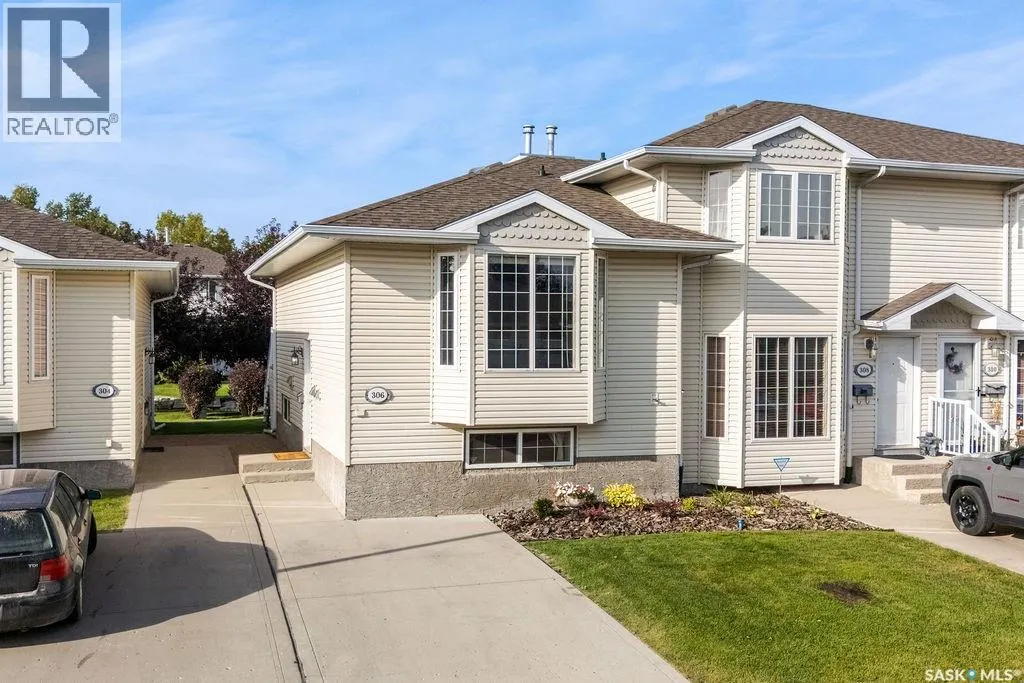 306 Mount Royal PLACE