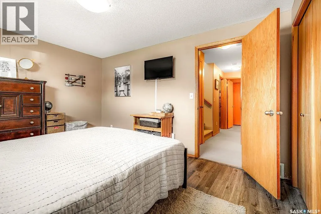 306 Mount Royal PLACE