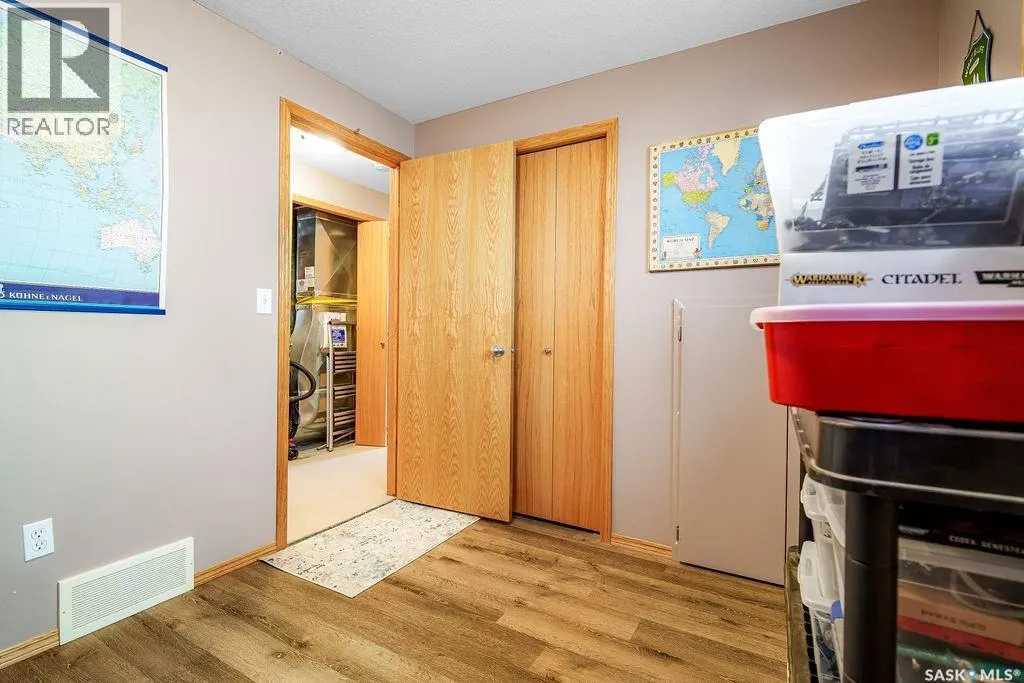 306 Mount Royal PLACE