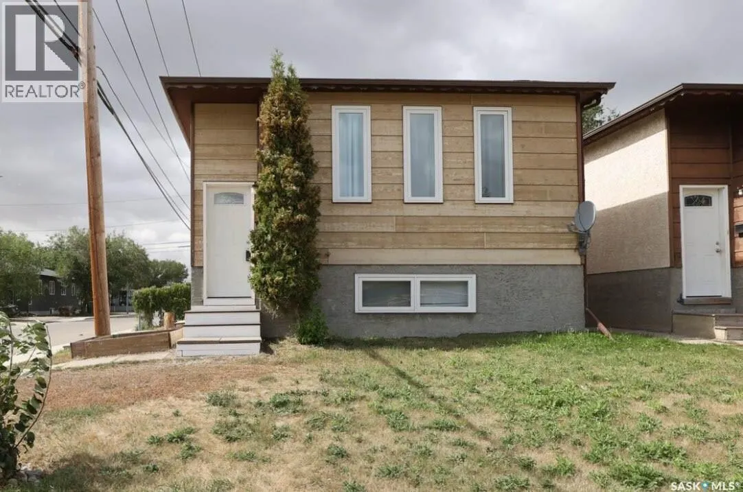 1580 Lacon STREET