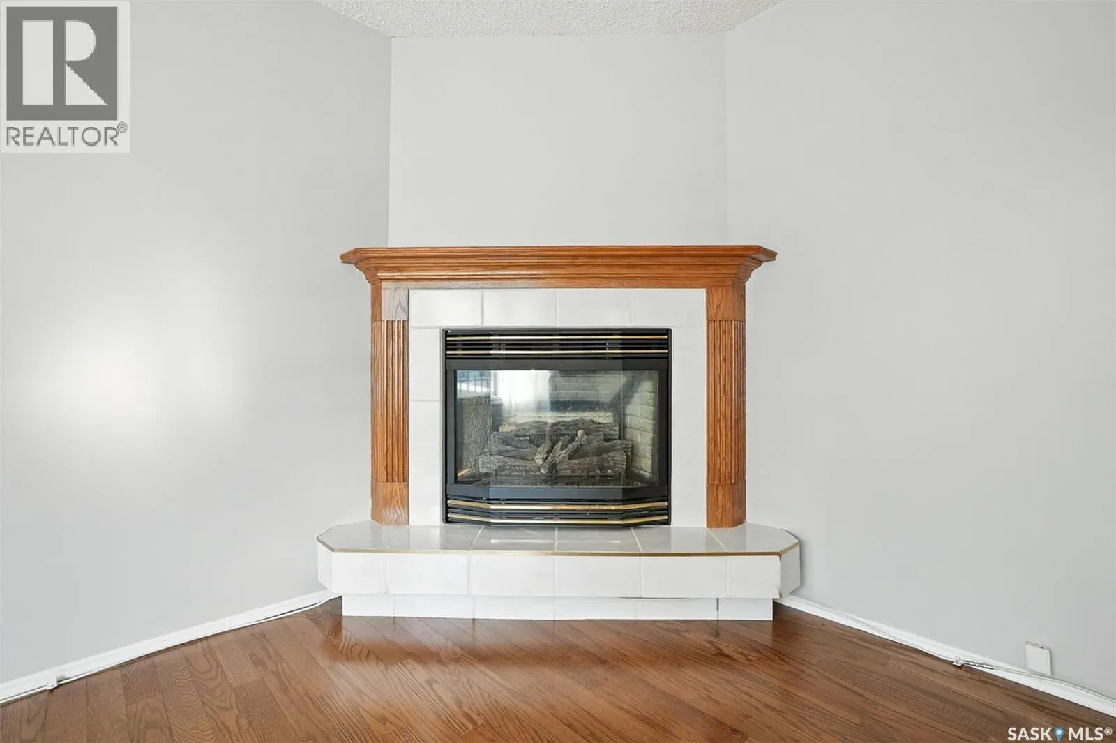 446 Cockburn CRESCENT