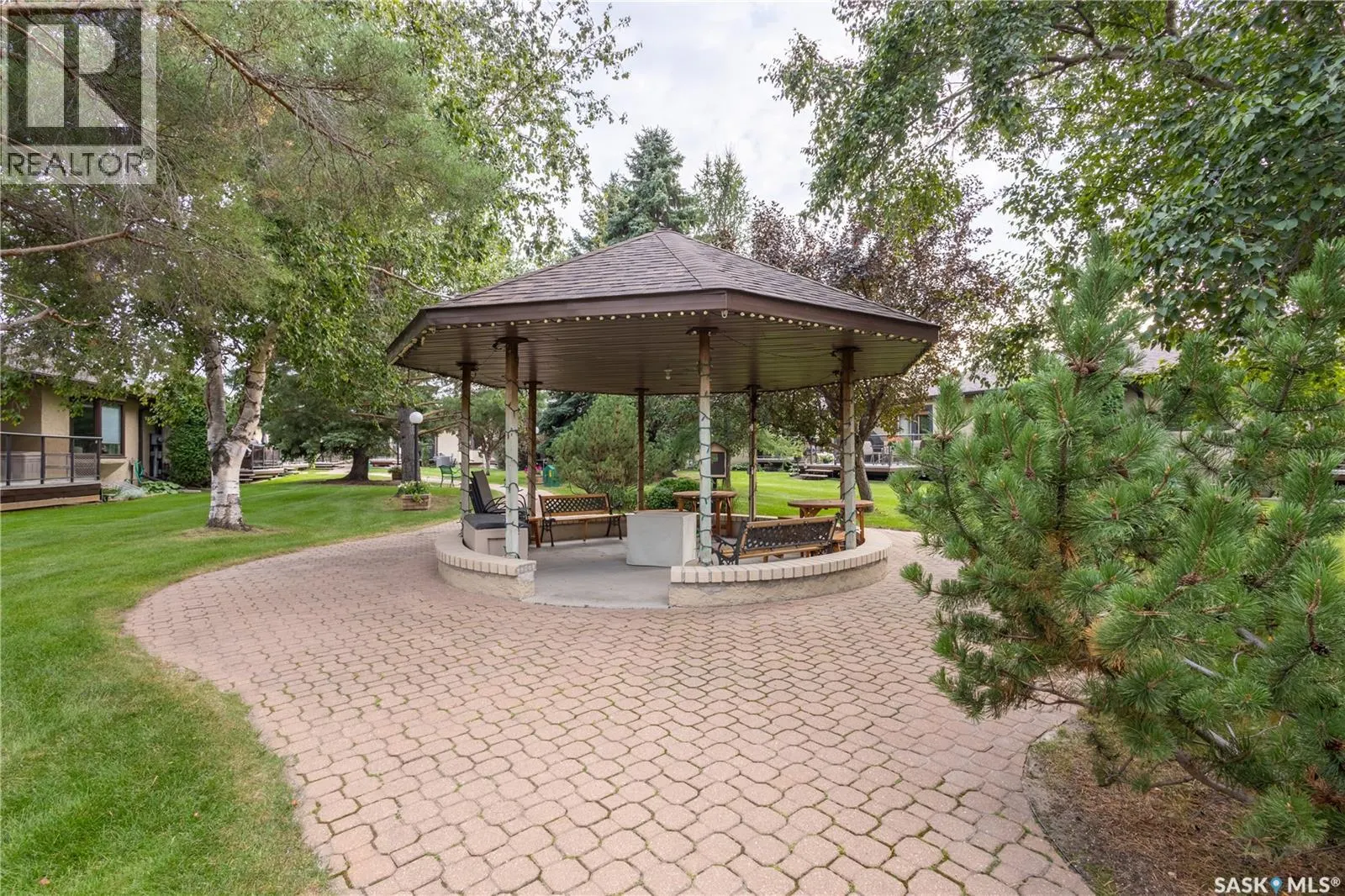 44 3415 Calder CRESCENT