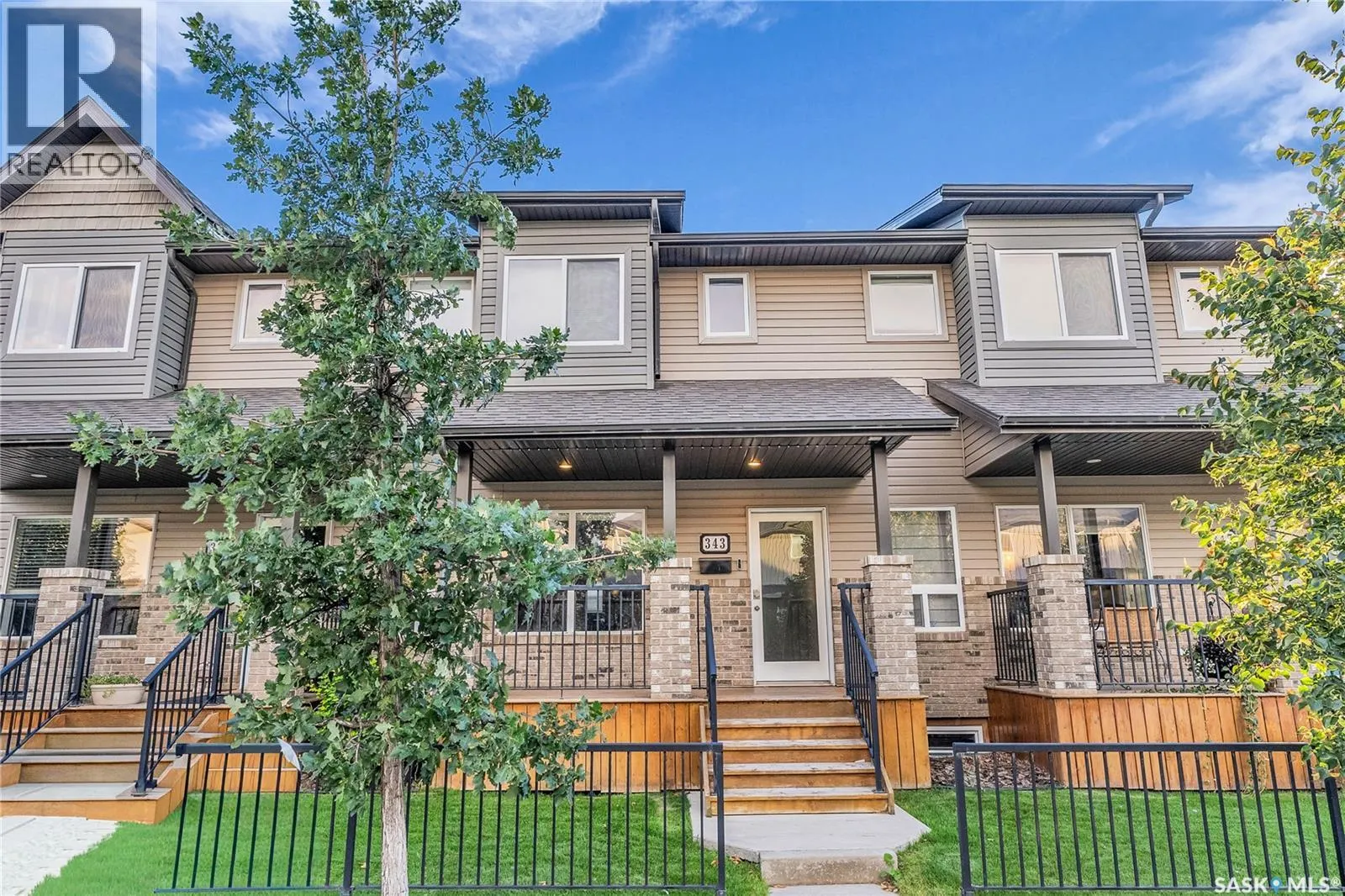 343 Willowgrove LANE