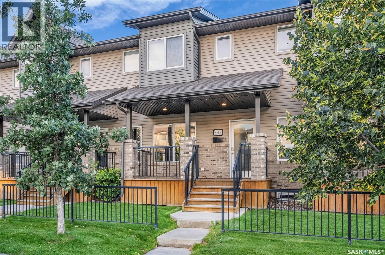 343 Willowgrove LANE