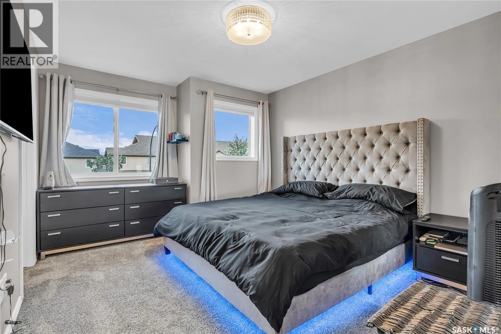 343 Willowgrove LANE
