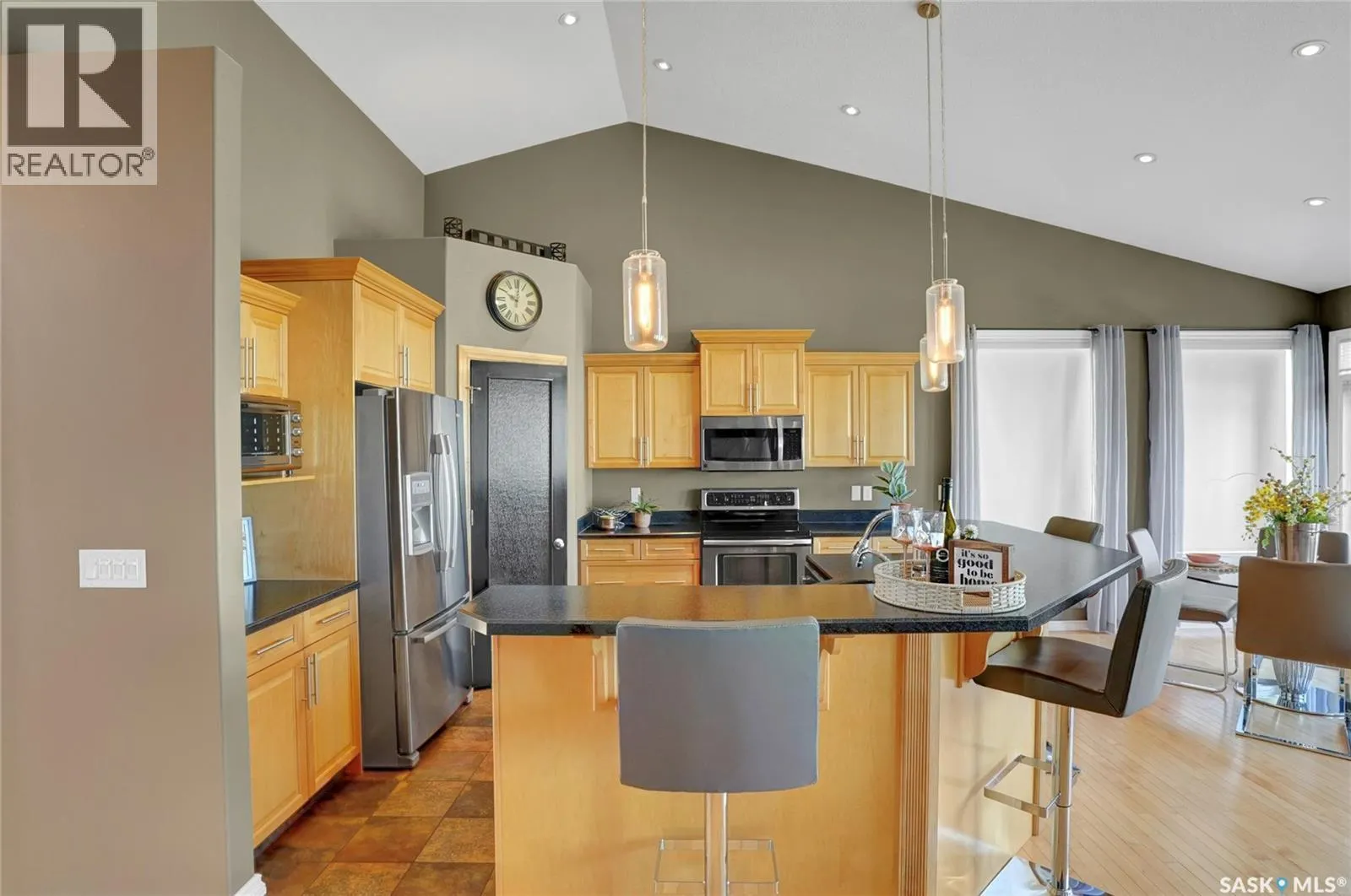 215 Calypso DRIVE