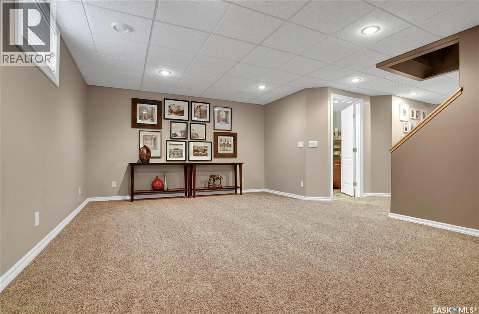 215 Calypso DRIVE