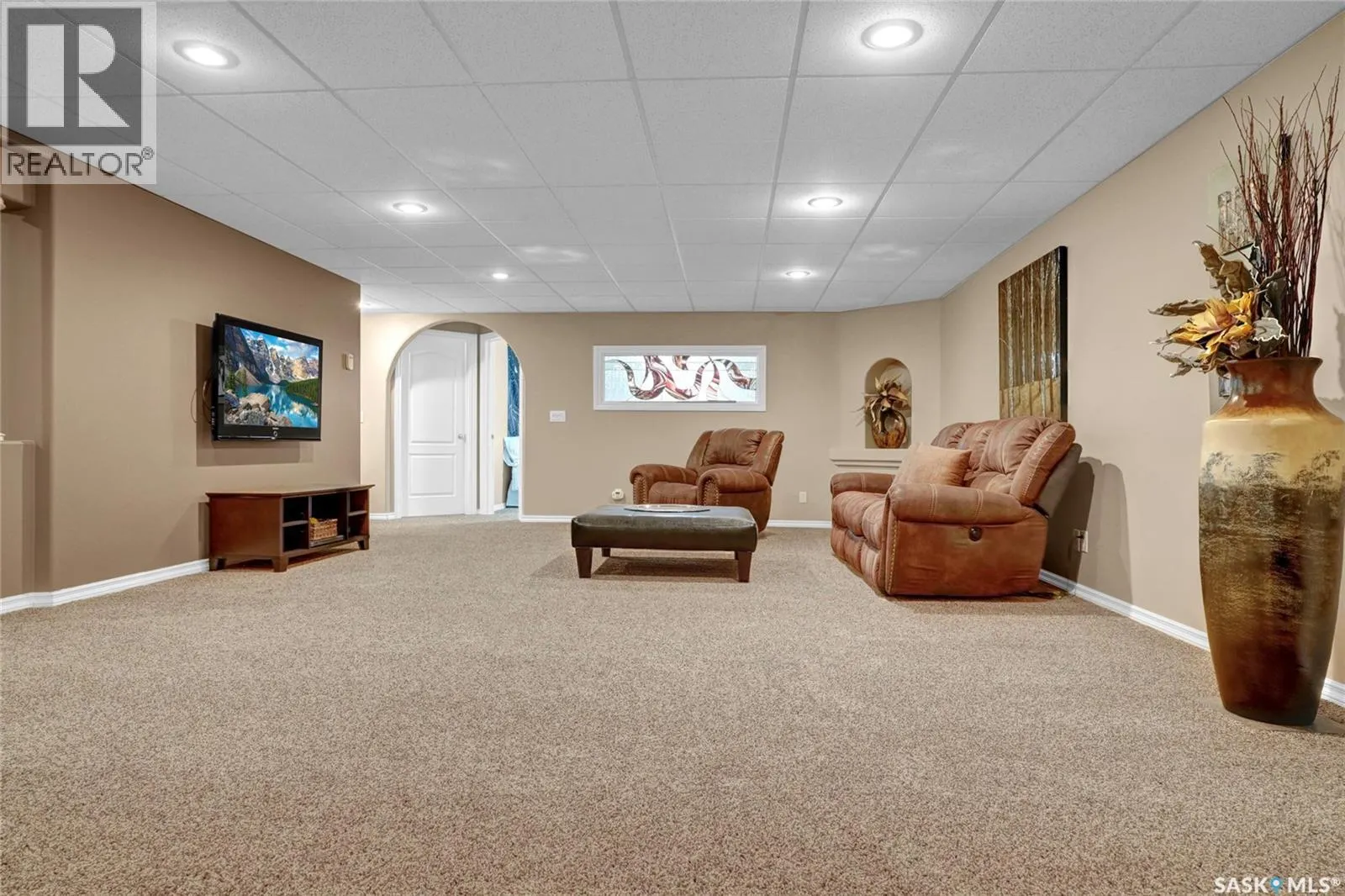 215 Calypso DRIVE