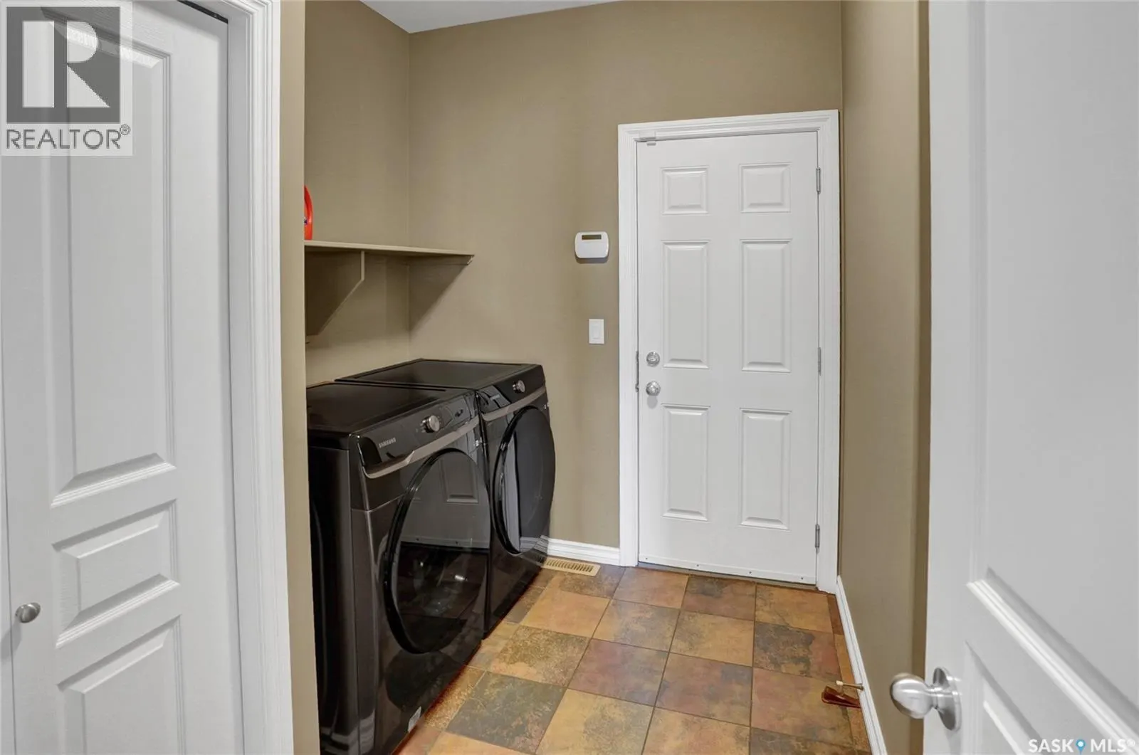 215 Calypso DRIVE