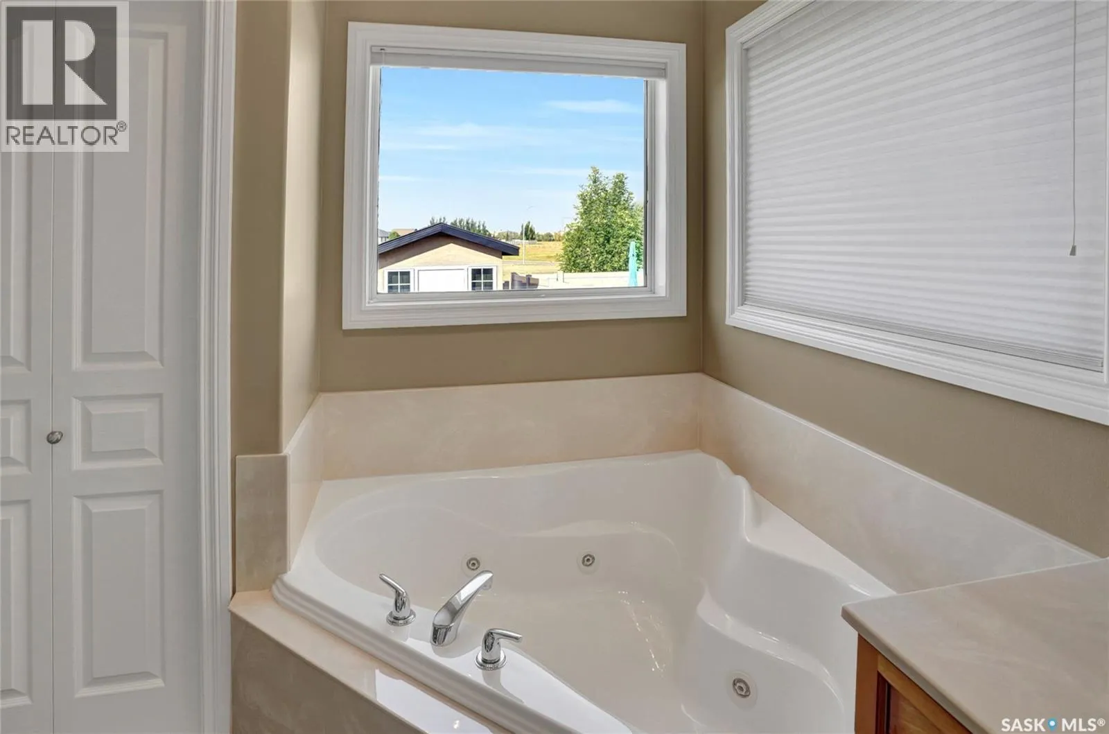 215 Calypso DRIVE