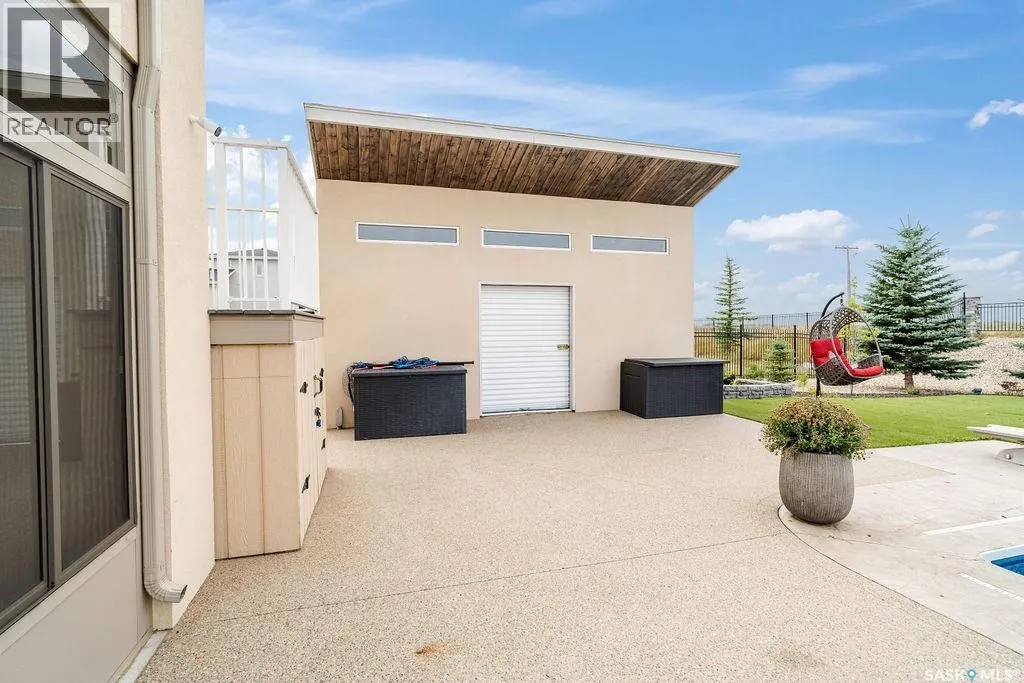 309 Spruce Creek CRESCENT