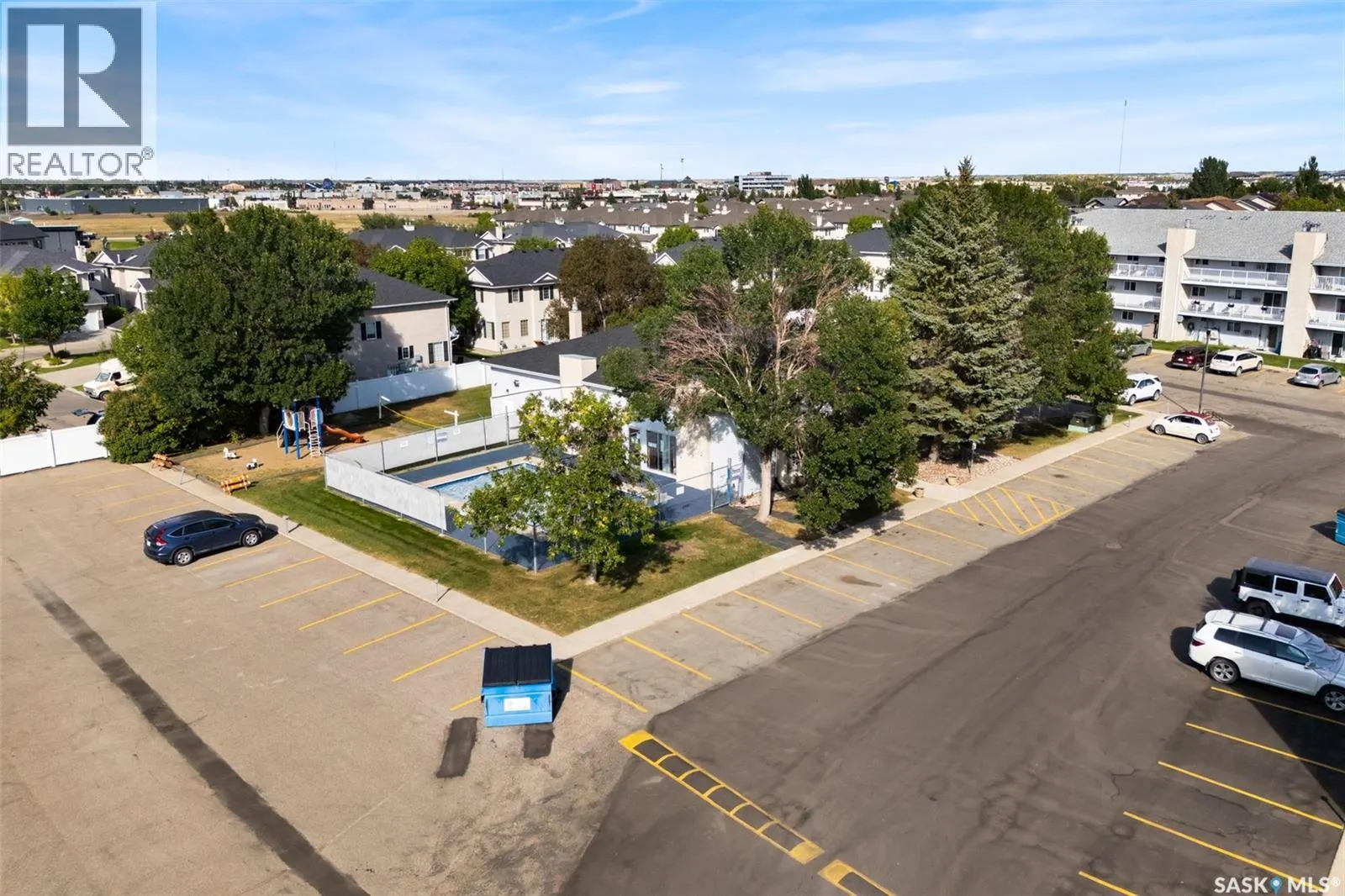 510 2406 HESELTINE ROAD
