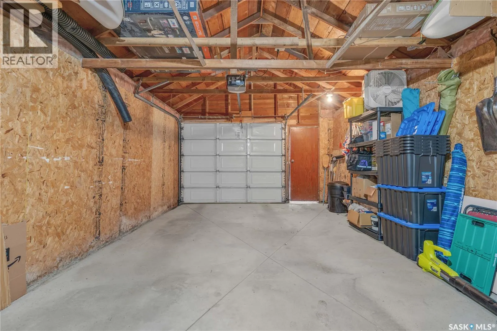 2431 Elliott STREET