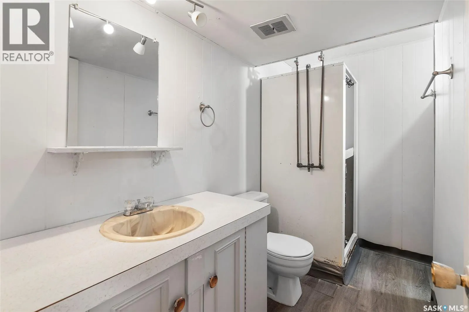 2914 33rd STREET W