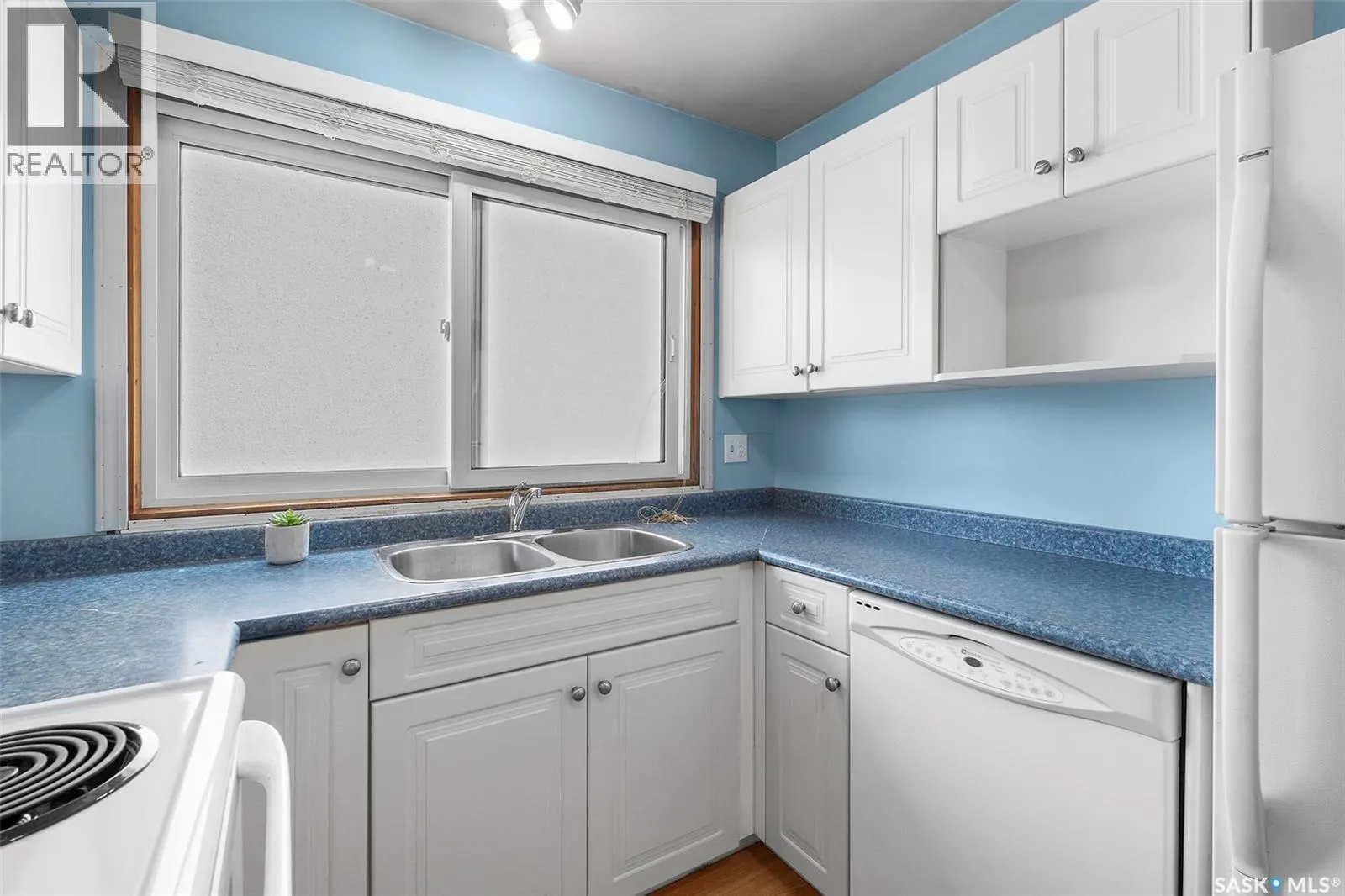 2914 33rd STREET W