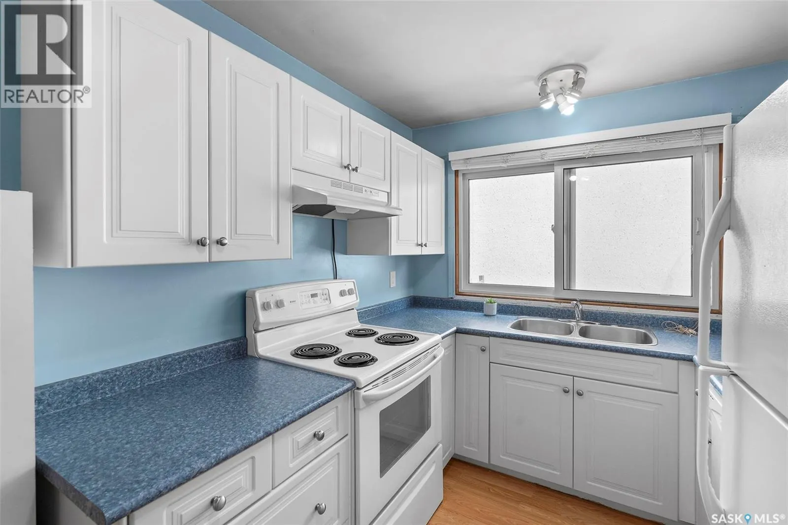 2914 33rd STREET W