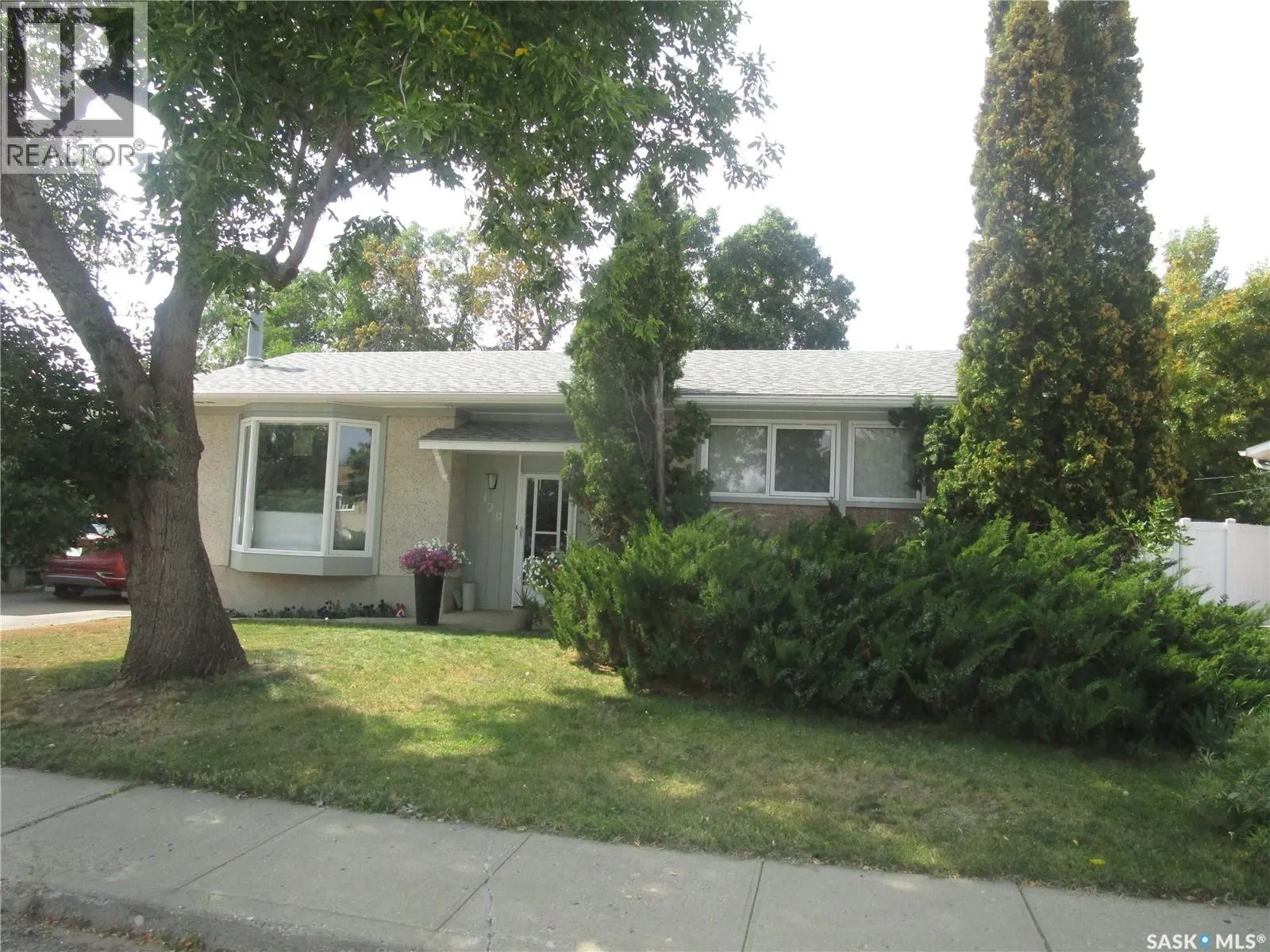 129 Empire PLACE