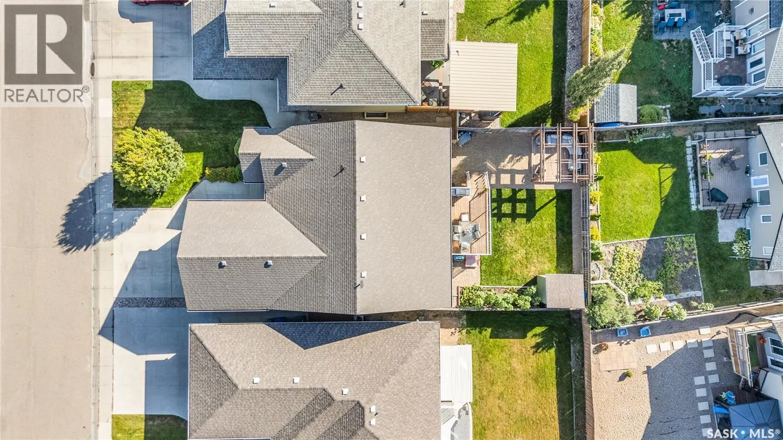 527 Allwood MANOR
