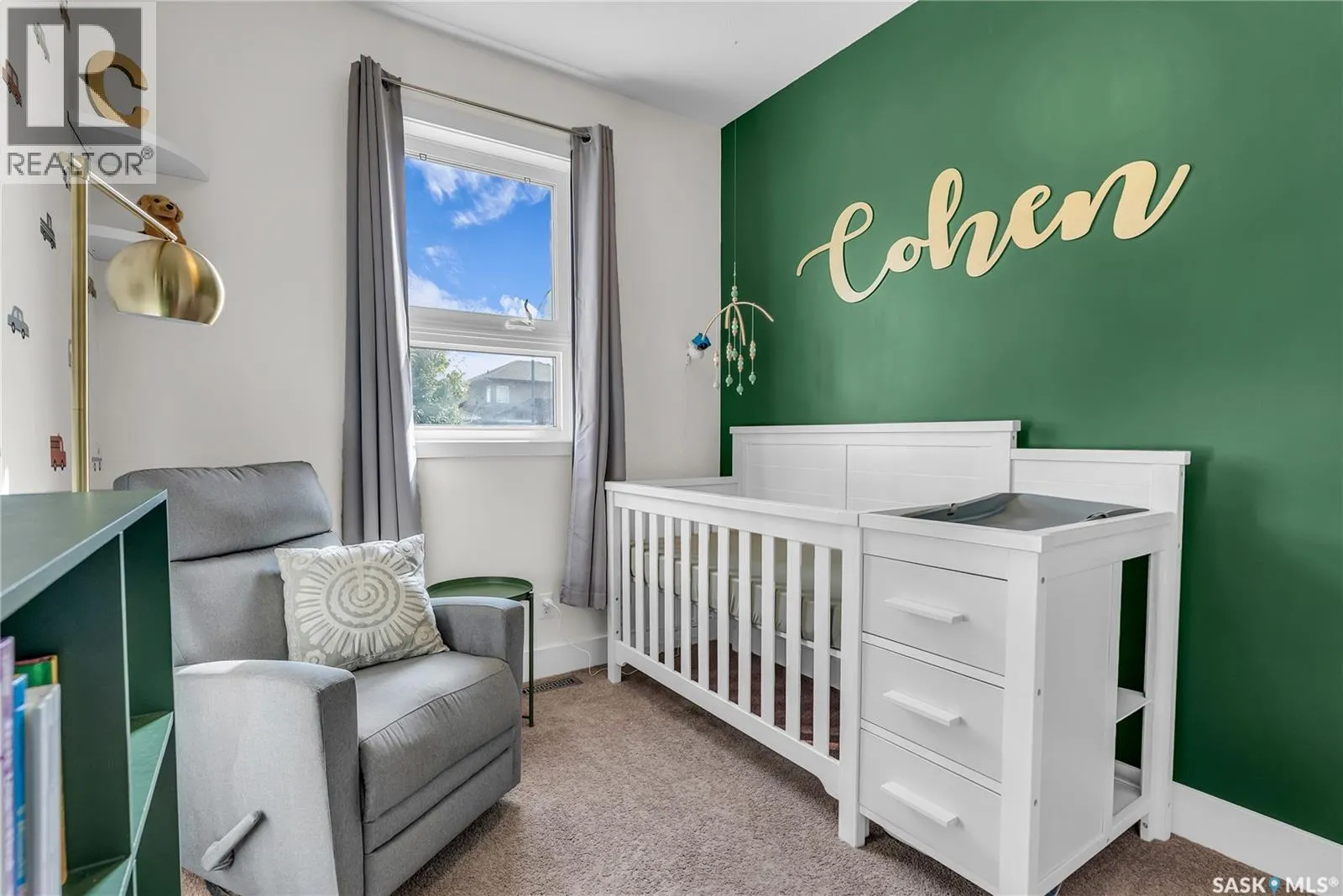 527 Allwood MANOR