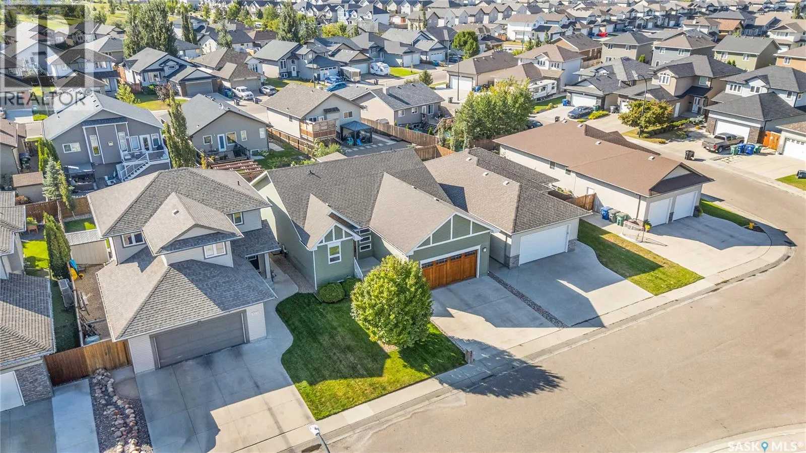 527 Allwood MANOR