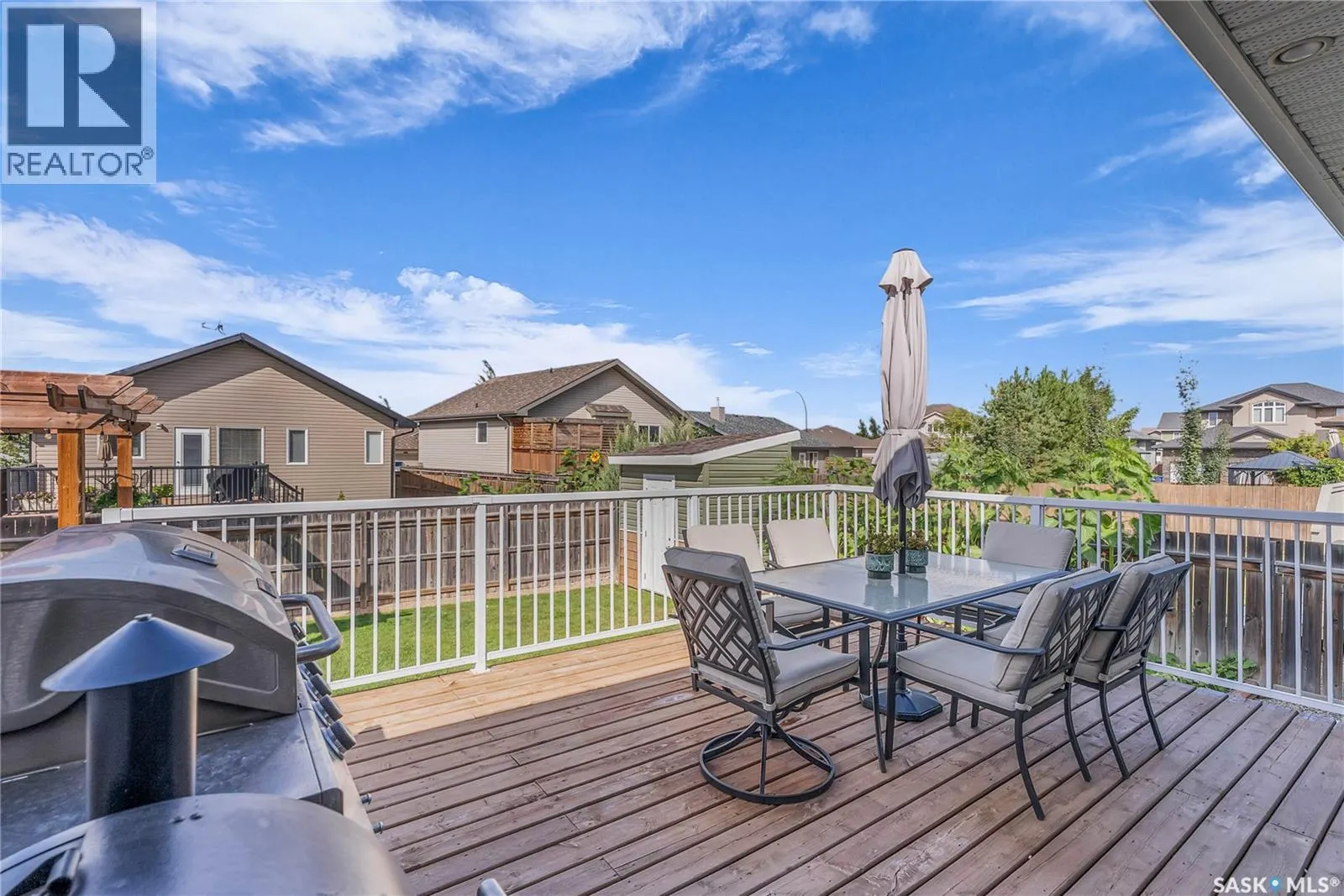 527 Allwood MANOR