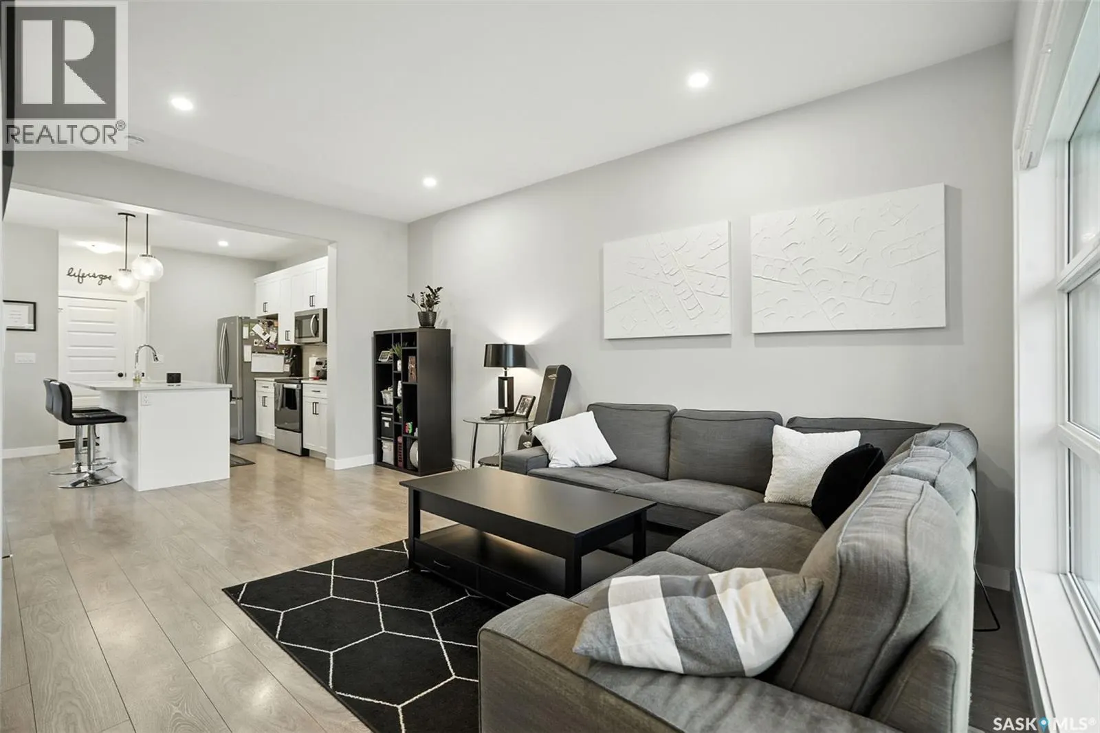 246 Brighton BOULEVARD