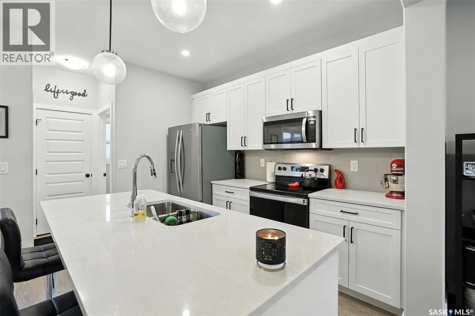 246 Brighton BOULEVARD