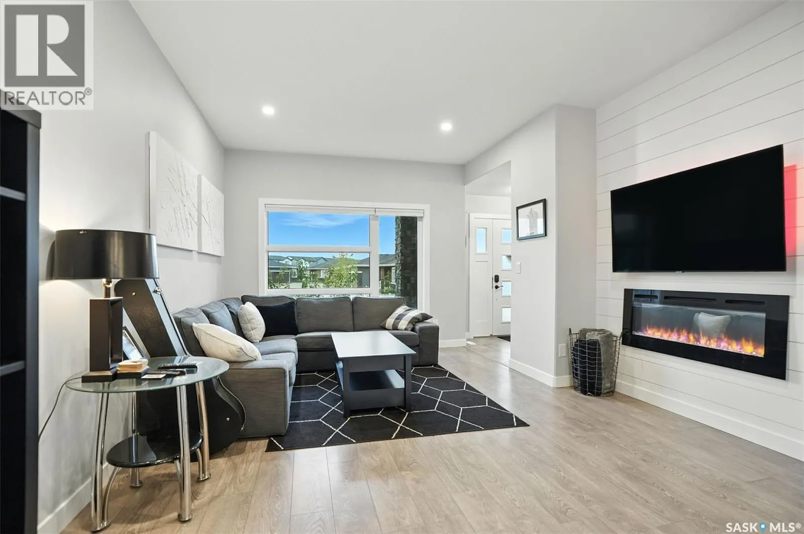 246 Brighton BOULEVARD