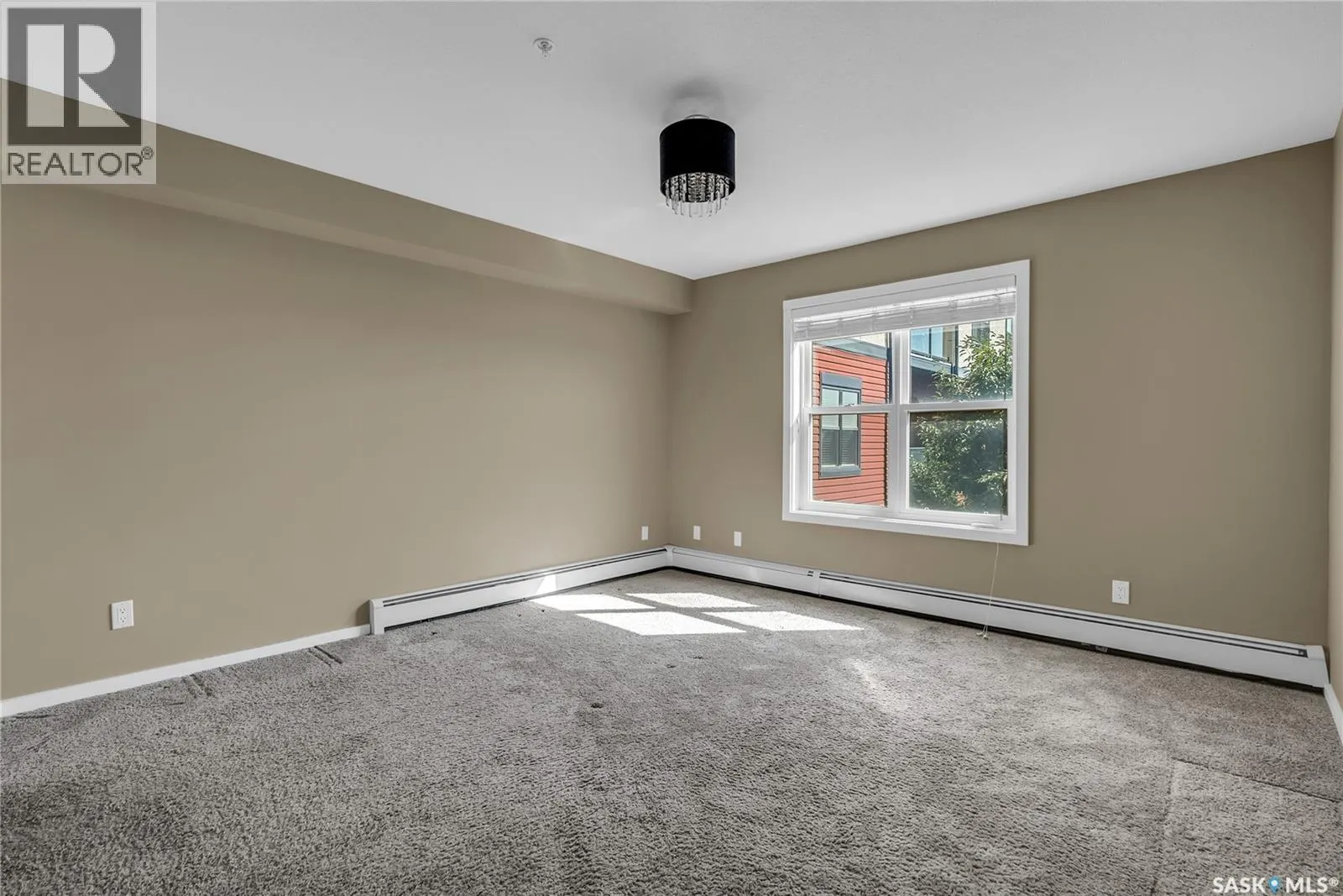 311 230 Slimmon ROAD