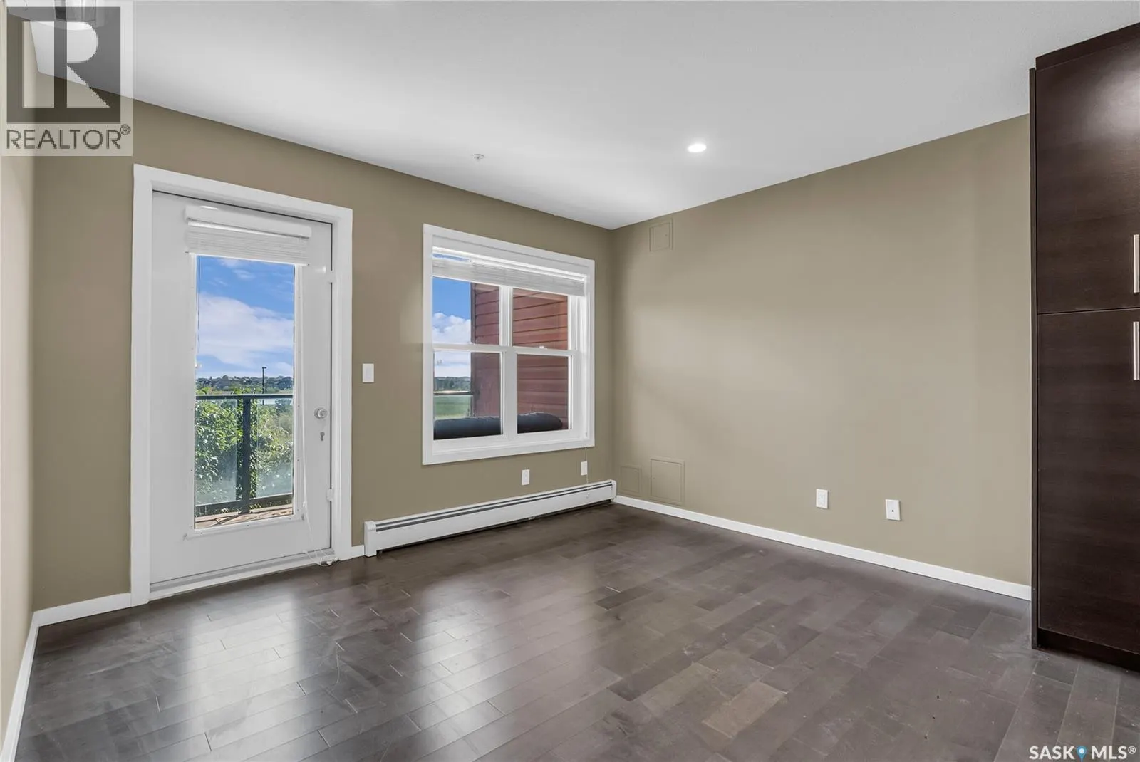 311 230 Slimmon ROAD