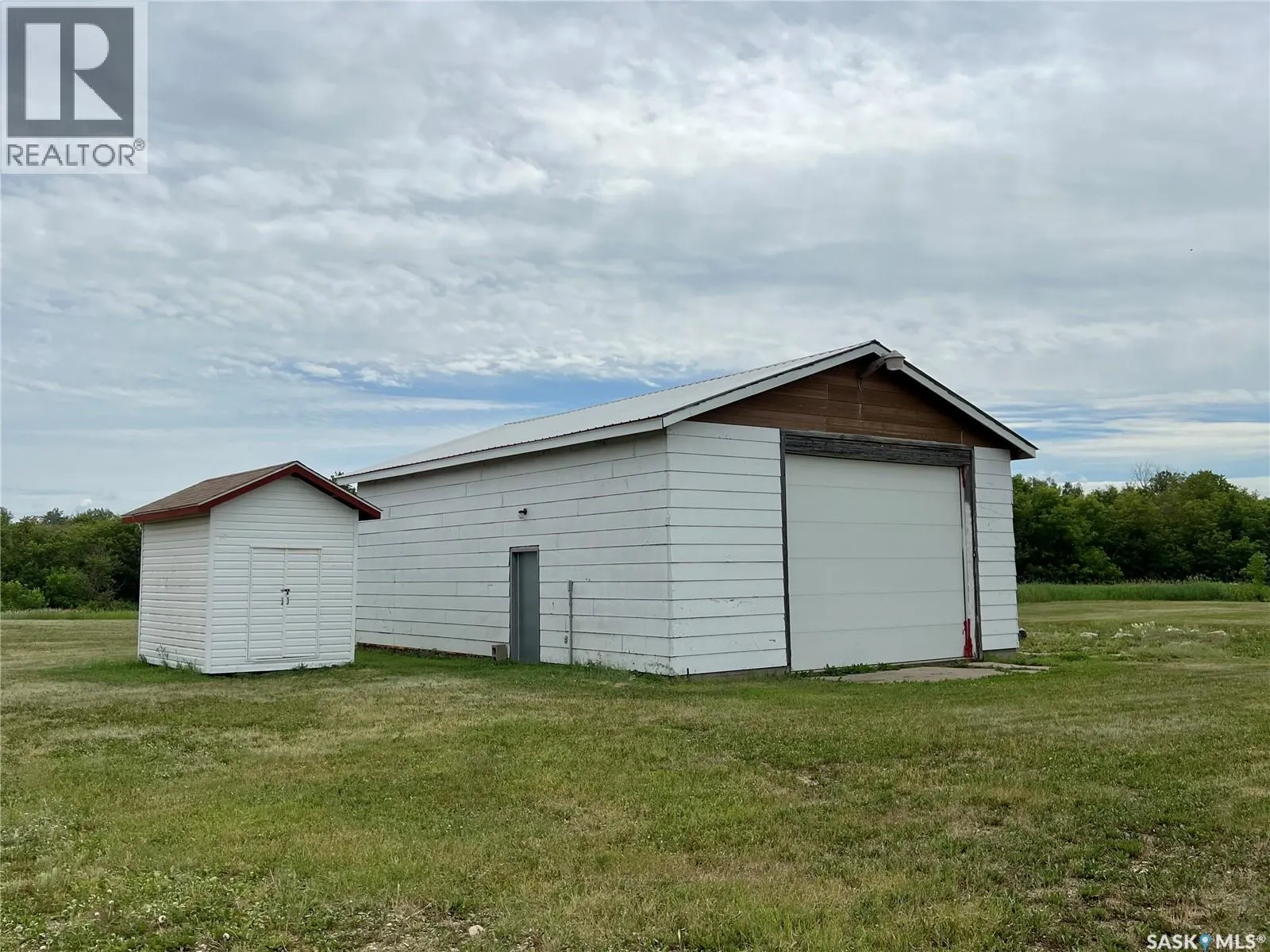 Hill Acreage