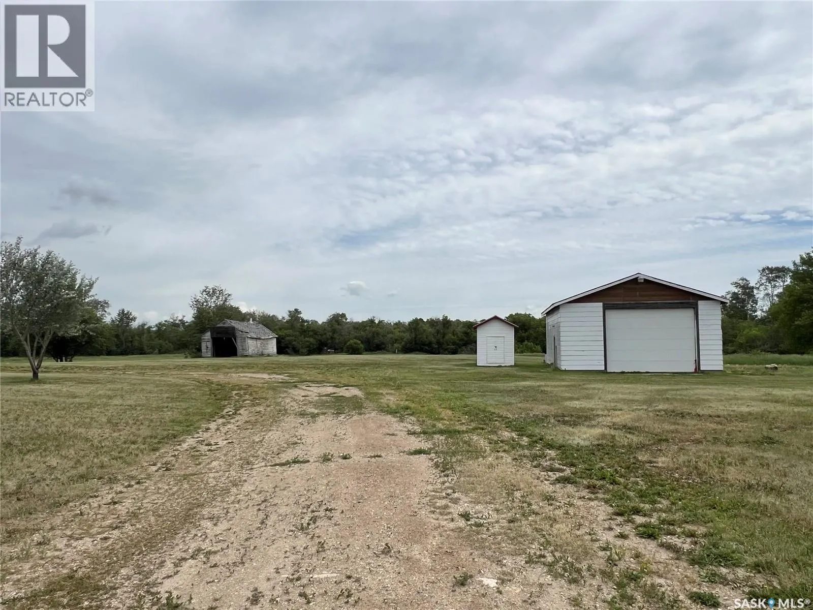 Hill Acreage